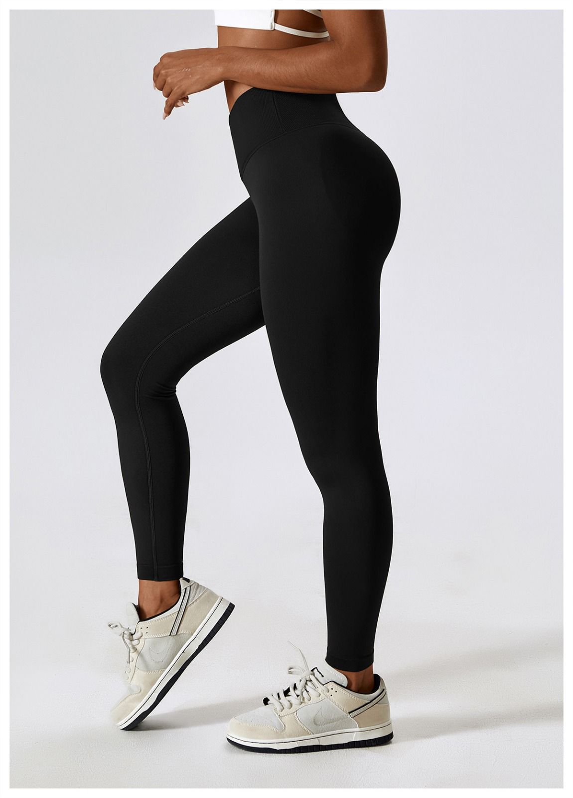 V-Waist Scrunch Bum Leggings